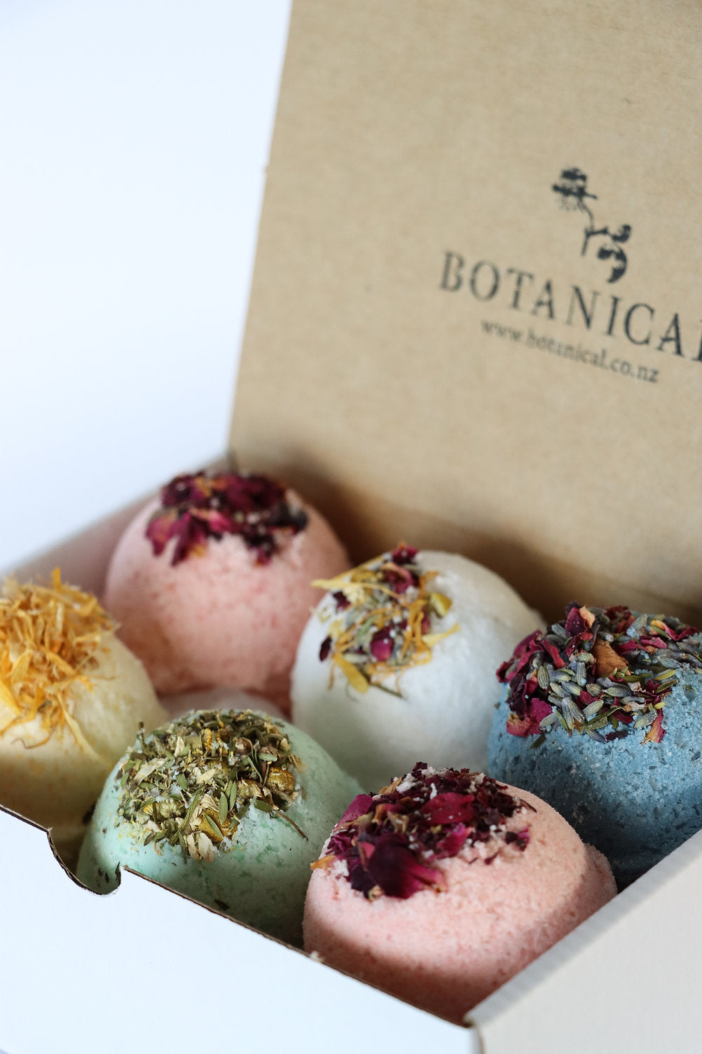 Puriri Lane | Botanical | Discovery Selection | Bath Bomb Gift Box