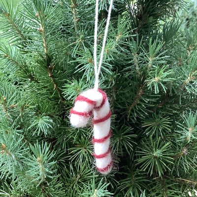 Puriri Lane | Én Gry & Sif | Felted Candy Cane